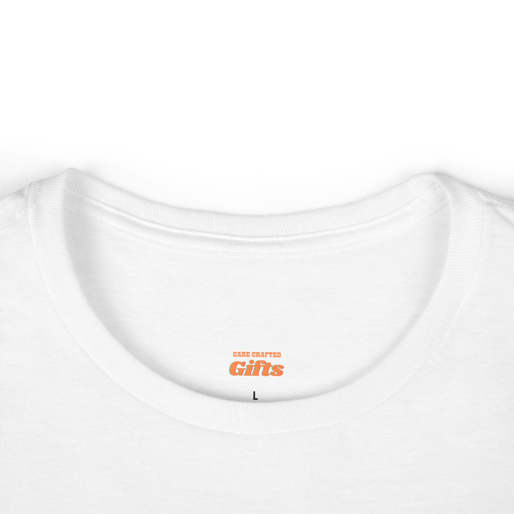 Giraffe Love Women's Tee — Cute Photo Print T‑Shirt